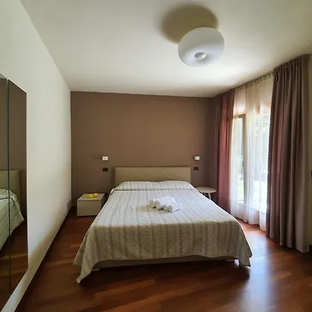 Rosselli Apartman Sirmione